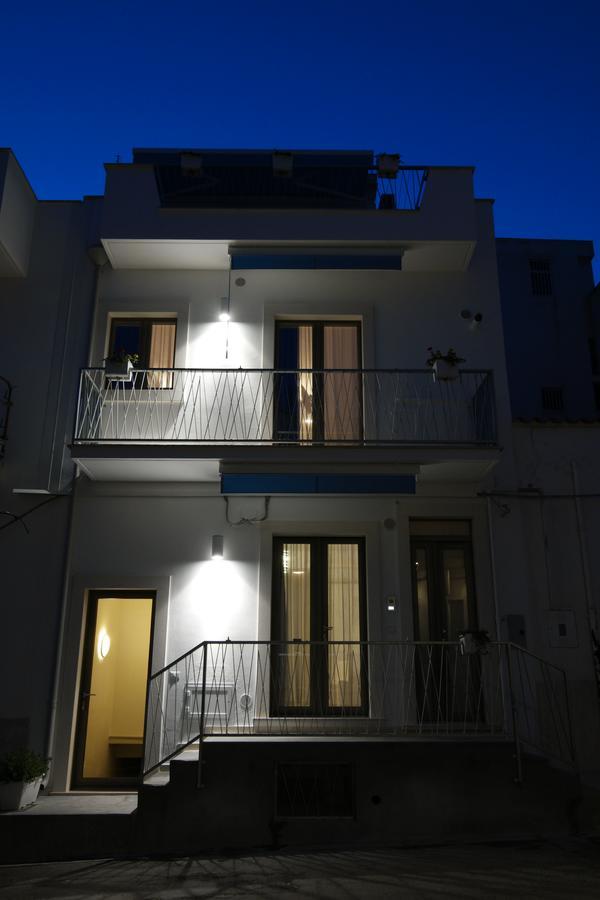 Casa Dante Bed&Breakfast Mattinata Bagian luar foto